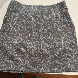 Duluth Trading Co Gray Floral Pencil Skirt large
